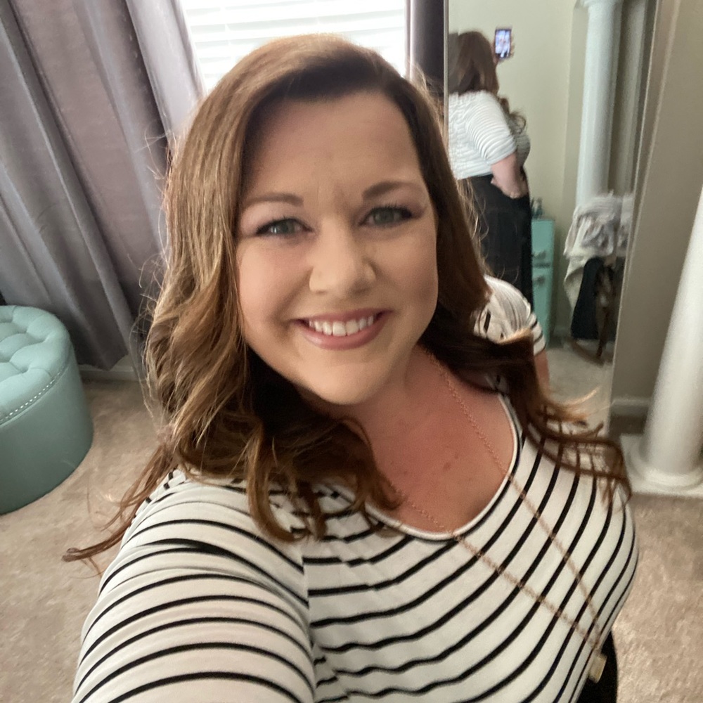 Meet your Posher, Angela